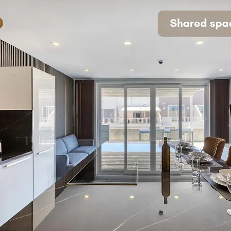 Urban 19 Residences Premium Inn